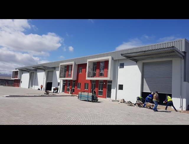 543M² FACTORY RENTED IN BLACKHEATH INDUSTRIAL